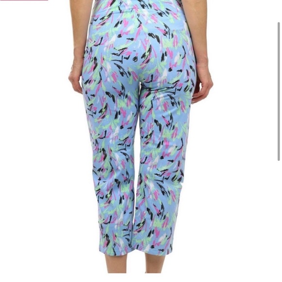 Slender Shapes
Women's Printed Knit Capris - Blue - Picture 2 of 5